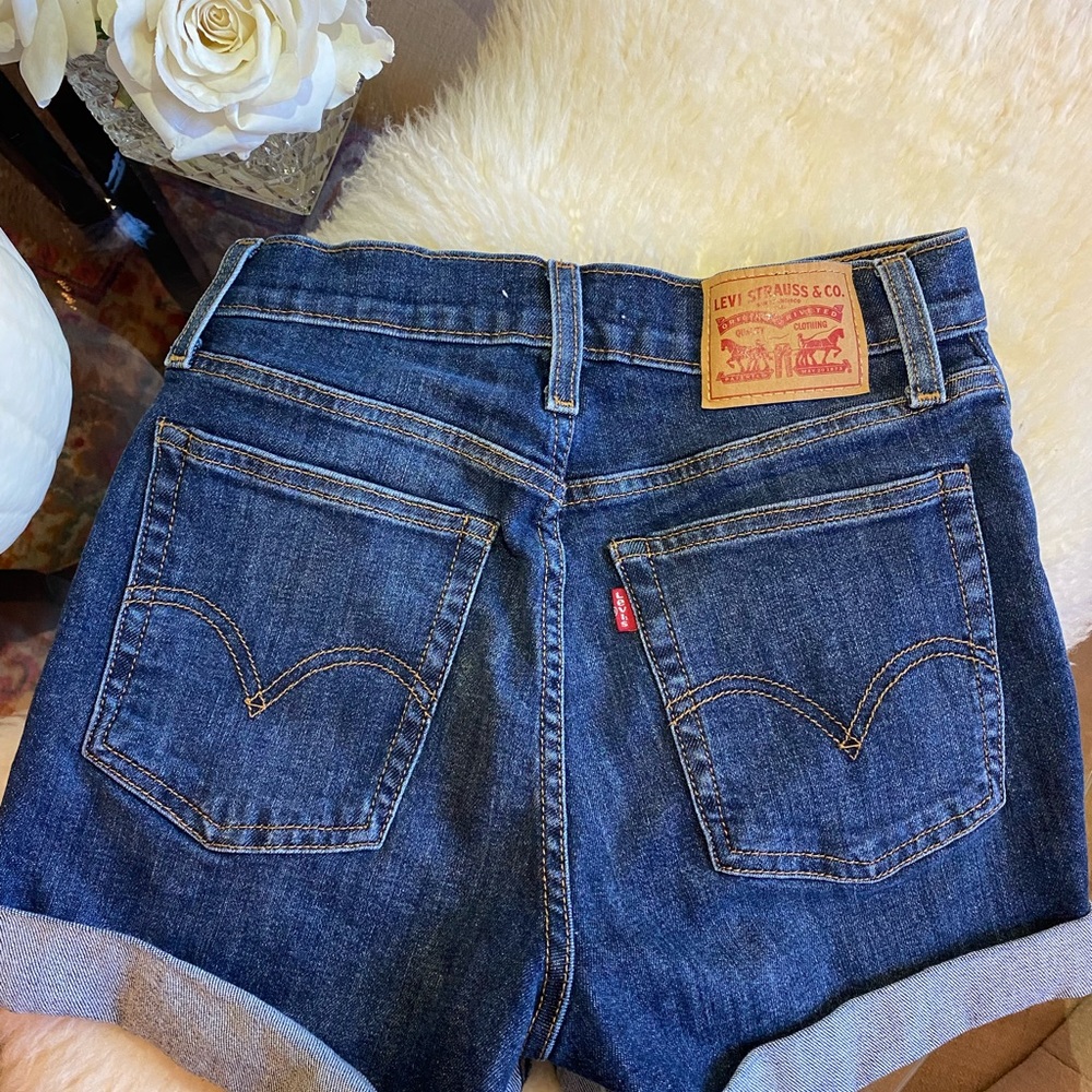 LEVIS WEDGIE SHORTS